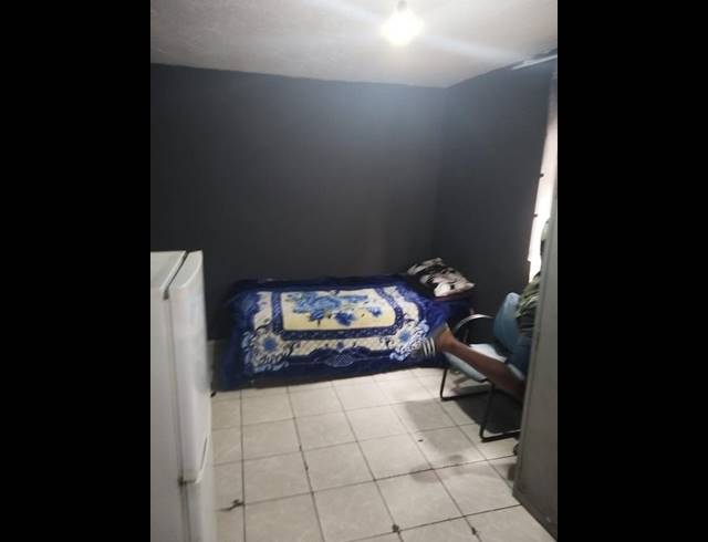 7 BEDROOM HOUSE FOR SALE IN VREDEDORP